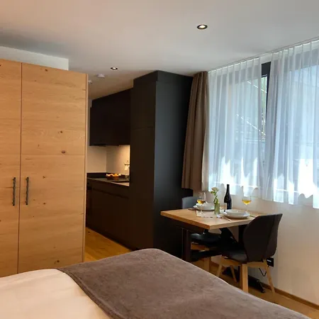 Porta Cervino - Parking & Dining
