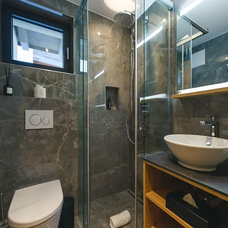 Porta Cervino - Parking & Dining מלון 4*