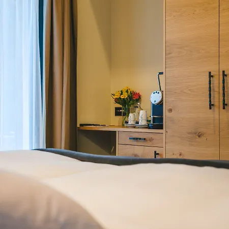 Hotell Porta Cervino - Parking & Dining 4*