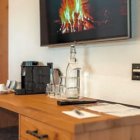 Porta Cervino - Parking & Dining Hotel