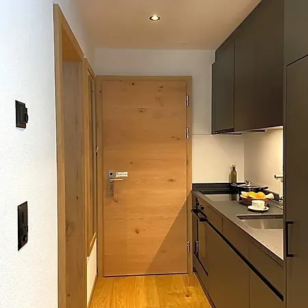 Hotel Porta Cervino - Parking & Dining