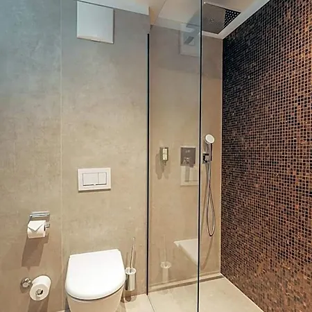 Porta Cervino - Parking & Dining Hotel