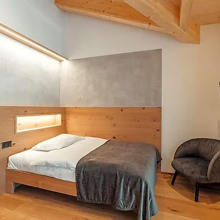 Porta Cervino - Parking & Dining Hotel Täsch