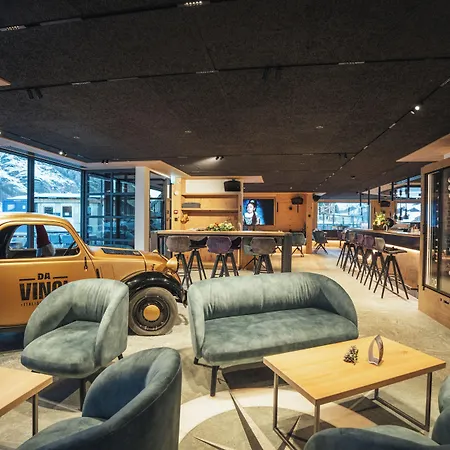 Hotel Porta Cervino - Parking & Dining Tasch