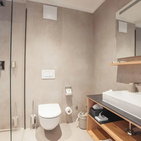 Hotel Porta Cervino - Parking & Dining Tasch