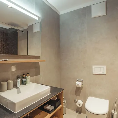 Hotel Porta Cervino - Parking & Dining 4*
