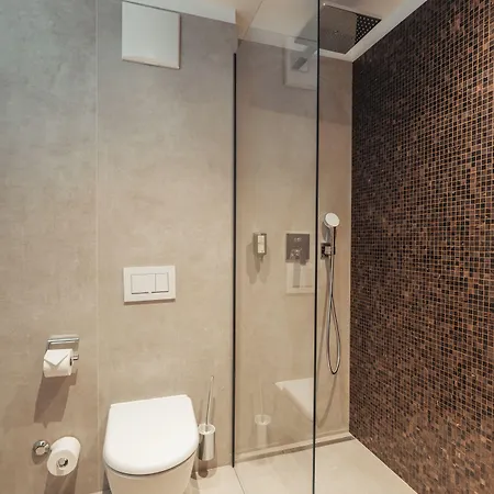 Porta Cervino - Parking & Dining Hotel Tasch